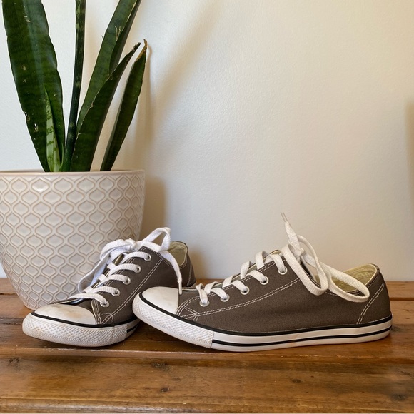 Converse Shoes - Women’s grey low Converse, size US 9